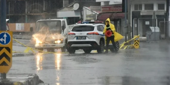 HASTANE ÇEMBERİ İLE ORTAKÖY TRAFİK IŞIKLARI ARASI TRAFİĞE AÇILDI