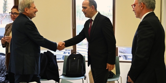 BAŞKAN HARMANCI: “AB MALI YARDIM PROGRAMI SADECE BIR ENSTRÜMANDIR, AB’YE DAHA BÜYÜK GÖREV DÜŞÜYOR”