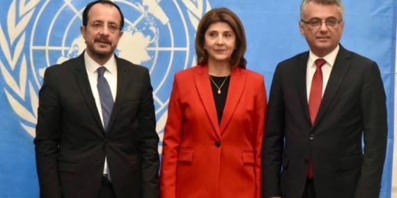 ERHÜRMAN-HOLGUİN-HRİSTODULİDİS 3’LÜ GÖRÜŞMESİ BAŞLADI