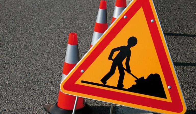 DİPKARPAZ-ZAFERBURNU YOLUNDA ASFALTLAMA ÇALIŞMASI: YOL BELİRLİ SAATLERDE TRAFİĞE KAPATILACAK