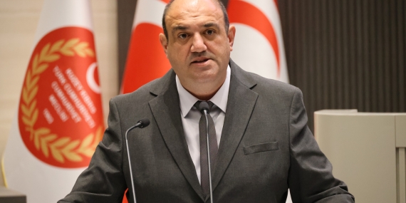 Devrim Barçın: Özel sektörde çalışıyorsan geceden sabaha emeklilik yaşı yükselebiliyor