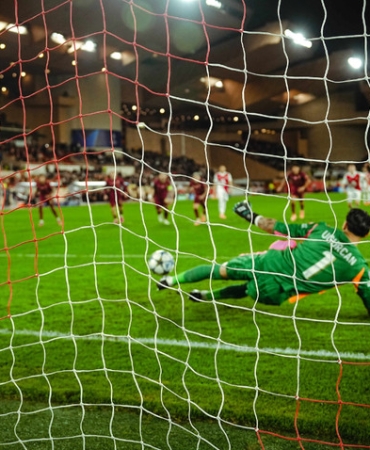 fransiz-basini-sane-ve-ugurcani-mercek-altina-aldi-galatasaray-neden-monacoyu-yenemedi-rbys