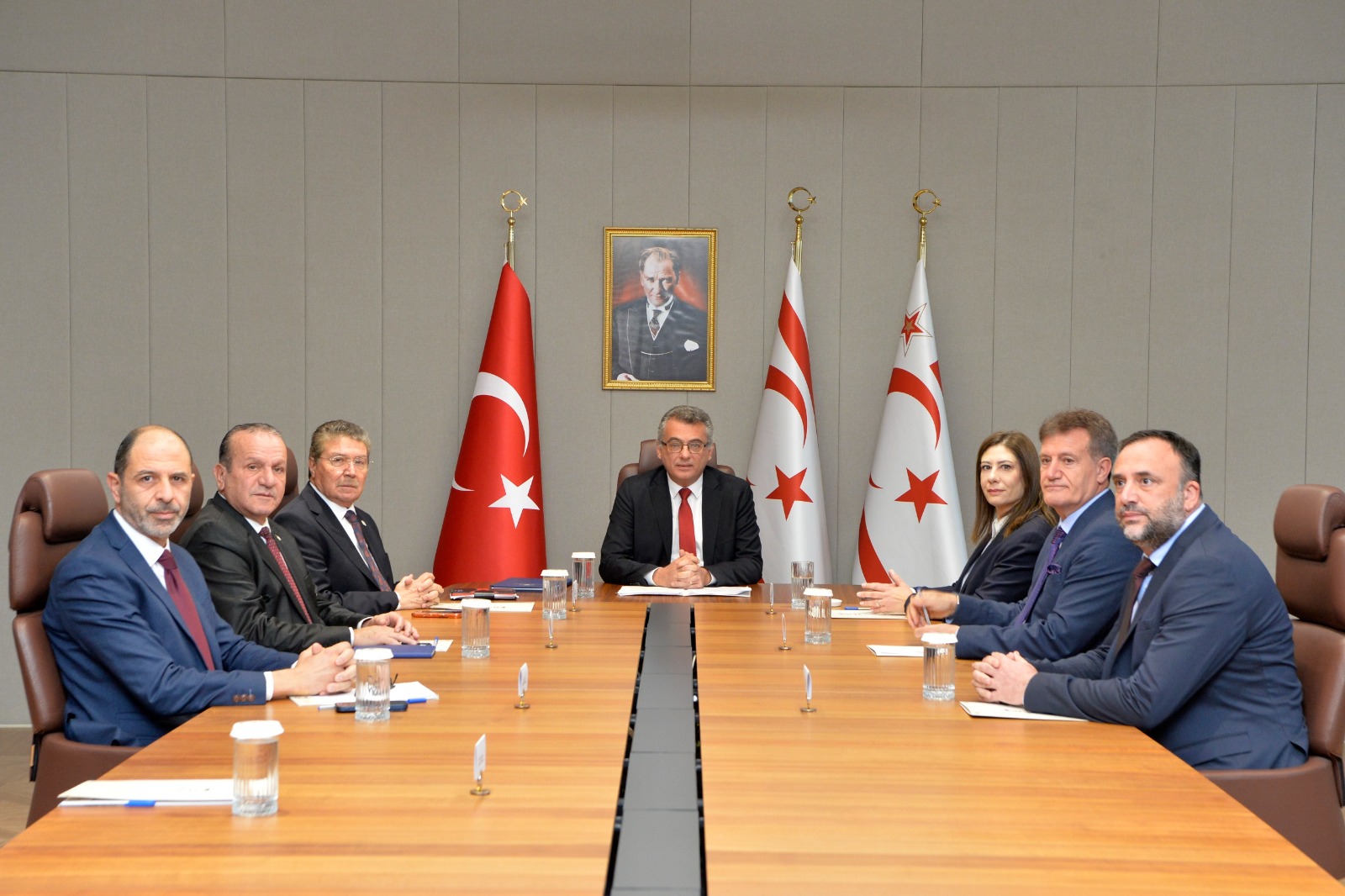 SİYASİ PARTİLER KONSEYİ TOPLANTISI BAŞLADI