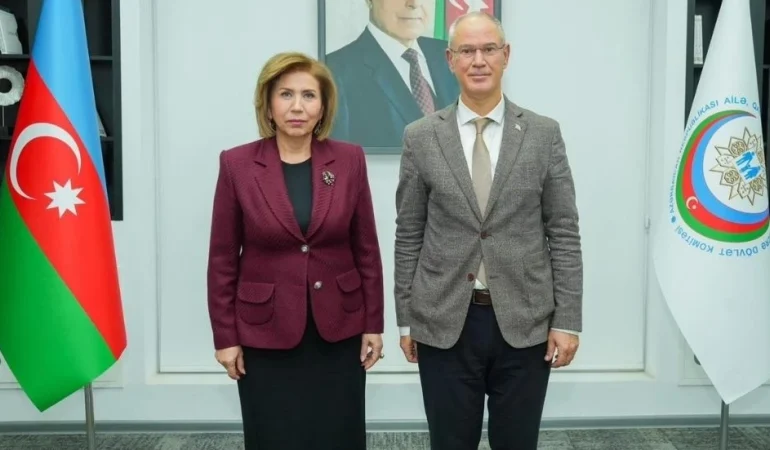 Oğuzhan Hasipoğlu, Azerbaycan’da Muradova ile görüştü; aile, kadın ve çocuk konuları ele alındı