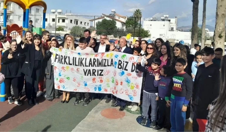 AKÜN’den 3 Aralık Dünya Engelliler Günü kapsamında anlamlı ziyaret: Geleceğin öğretmenleri sahada