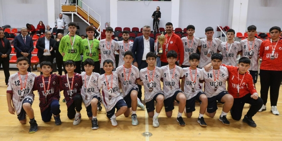 CUMHURBAŞKANI ERHÜRMAN: ÇOCUKLARIMIZIN VE GENÇLERİMİZİN DÜNYAYLA BULUŞMASI ORTAK HEDEFİMİZDİR