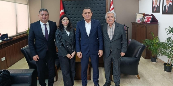 İÇİŞLERİ BAKANI DURSUN OĞUZ, DOKTOR FAZIL KÜÇÜK VAKFI HEYETİNİ KABUL ETTİ