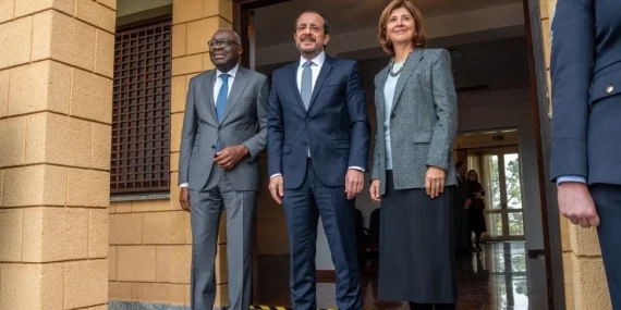 HRİSTODULİDİS’TEN 5 MADDELİK YOL HARİTASI: YENİ GEÇİŞ NOKTALARI VE TEK TARAFLI AÇILIMLAR İÇERİYOR