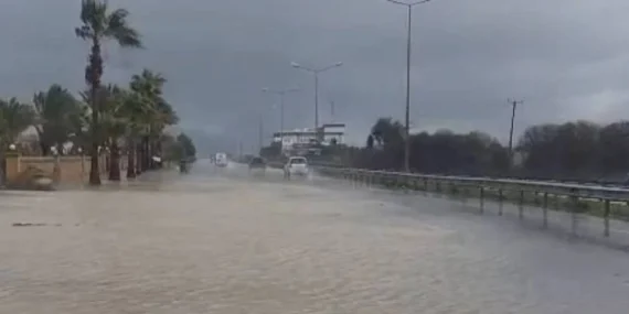 TÜRKELİ KAVŞAĞI’NDAN İTİBAREN SOL ŞERİT TRAFİK AKIŞINA KAPATILDI