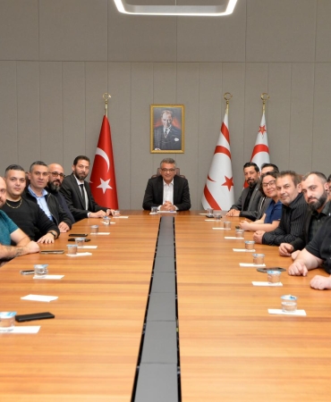 1771597411025Hemşireler ve Ebeler Birliği (1)