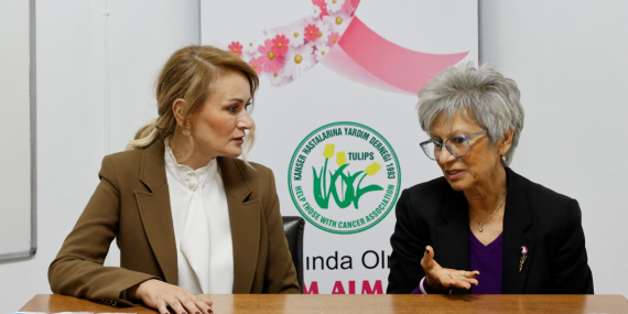 NİLDEN BEKTAŞ ERHÜRMAN, KANSER HASTALARINA YARDIM DERNEĞİ BAŞKANI VE YÖNETİM KURULU ÜYELERİYLE GÖRÜŞTÜ