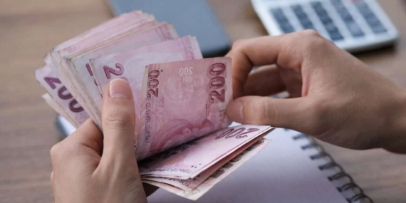 ASGARİ ÜCRETLİYE EK DESTEK ÖDENEĞİNİN İLKİ BUGÜN HESAPLARA YATIRILDI