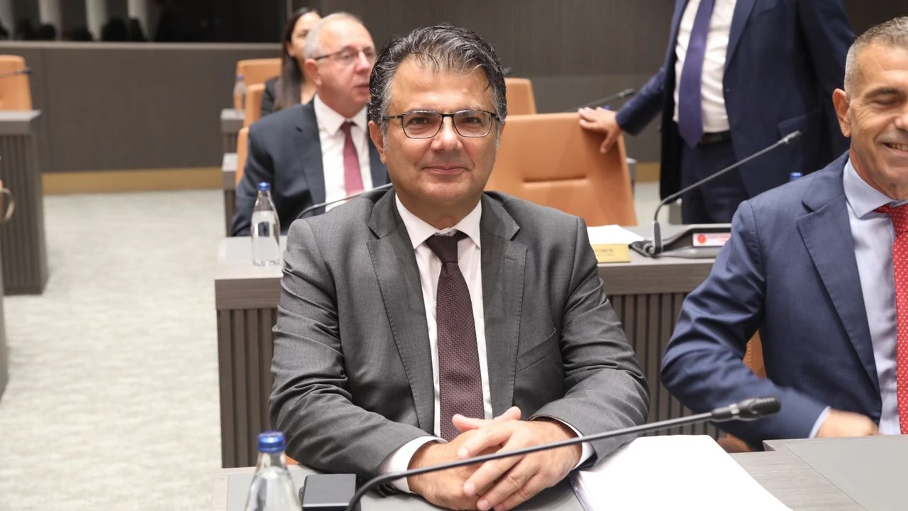 i-m-g-20251001-w-a0158