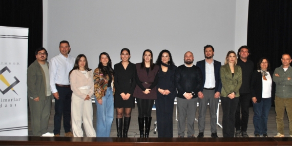 PEMBE KOMUT, YENİDEN İÇ MİMARLAR ODASI BAŞKANI SEÇİLDİ