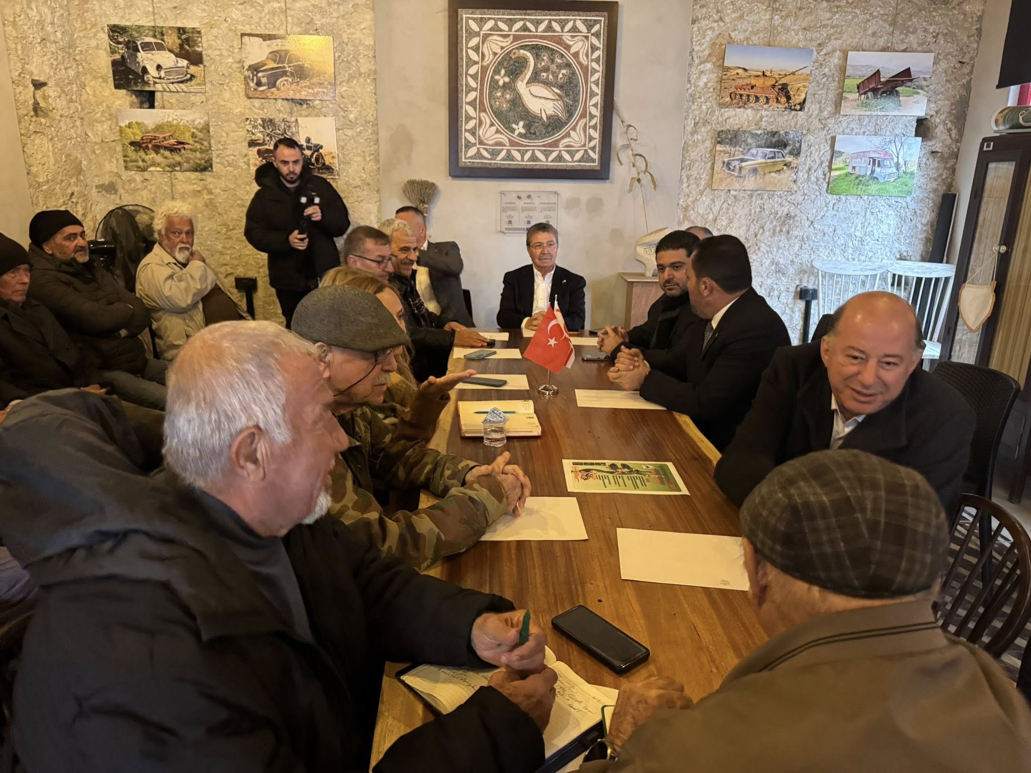 “YILLARDAN SONRA İLK KEZ BİR BAŞBAKAN LEFKE’YE GELEREK SİVİL TOPLUM ÖRGÜTLERİNİ DİNLEDİ”