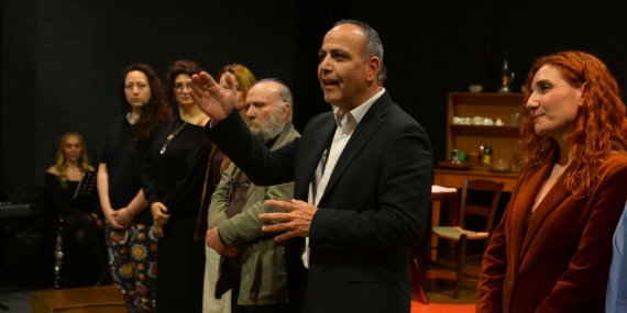 LBT, DÜNYA TİYATRO GÜNÜ’NDE “BİR İHTİMAL KABARE” OYUNUYLA SEYİRCİSİYLE BULUŞTU