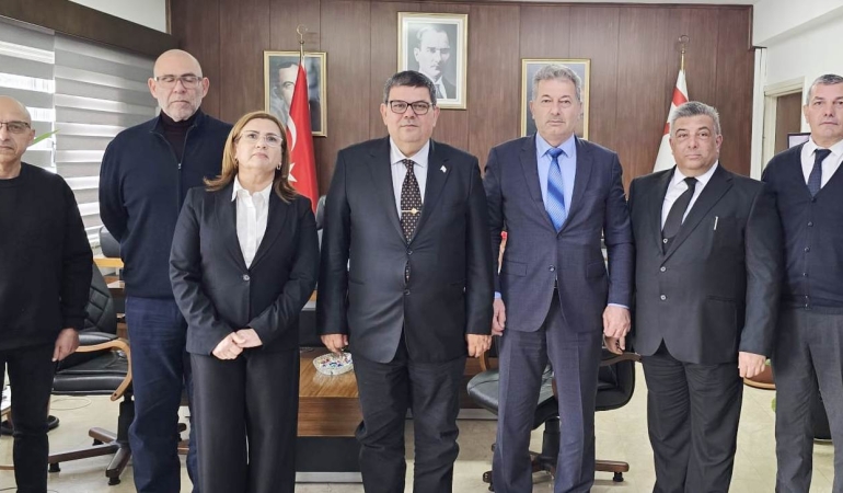 MALİYE BAKANI BEROVA, KIBRIS TÜRK DÖVİZ BÜROLARI BİRLİĞİ’Nİ KABUL ETTİ