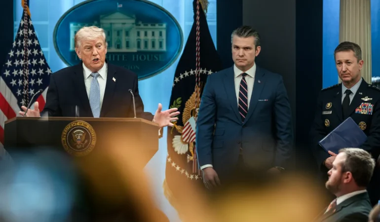 TRUMP: HÜRMÜZ BOĞAZI’NDAN PETROL TANKERLERİNİN GEÇİŞLERİ YETERSİZ