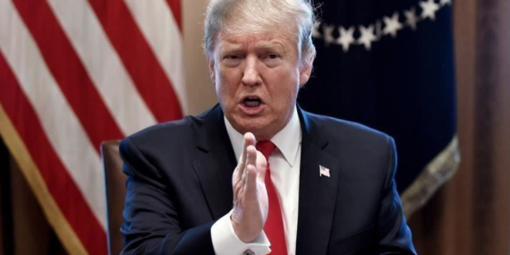 TRUMP’TAN HÜRMÜZ BOĞAZI’NDAKİ ABD ABLUKASINA YAKLAŞACAK İRAN GEMİLERİNİ İMHA EDECEĞİ TEHDİDİ