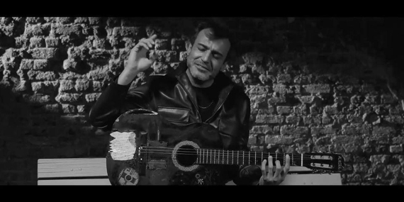 Müzisyen Rıza Tamer Şişman Bodrum’da hayatını kaybetti –