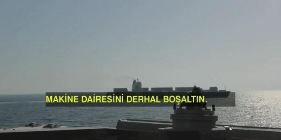 ABD askeri İran gemisine böyle el koydu