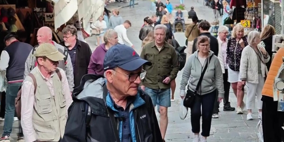 Rezervasyonlar iptal, esnaf zor durumda