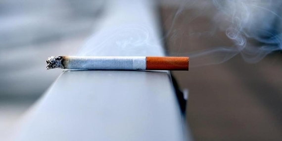 İngiltere’den sigara kararı! Ömür boyu yasak geliyor