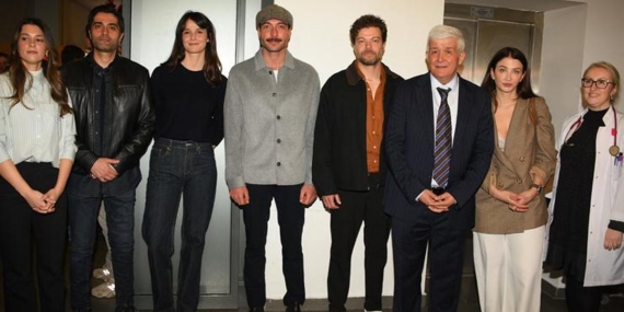 Kübra Ünlü yazdı! Eşref Rüya oyuncularından 23 Nisan Sürprizi