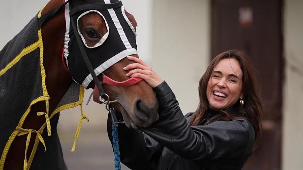 Bir yarış atı gününü nasıl geçirir? İlk kontrol: Nabız, bacaklar, genel duruma bakılıyor…