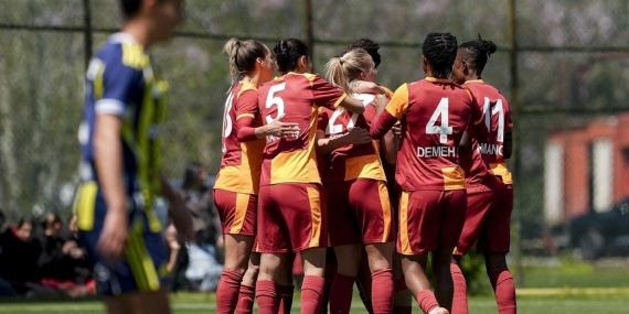 Kadın futbolunda da derbi Galatasaray’ın