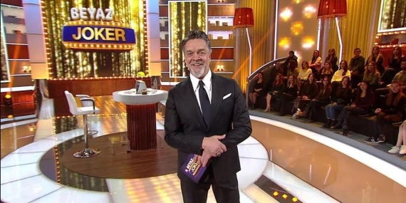 Kübra Ünlü yazdı! Efsaneden Külte; Beyazıt Öztürk, Kanal Dde Yeni Nesli Ekrana Kilitliyor!