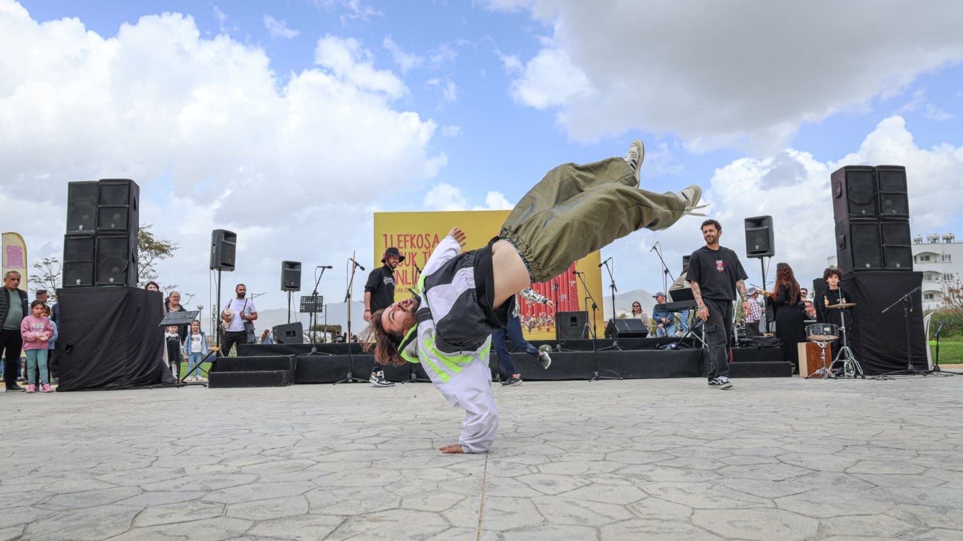 LEFKOŞA ÇOCUK TİYATROSU ŞENLİĞİ’NİN AÇILIŞI YAPILDI