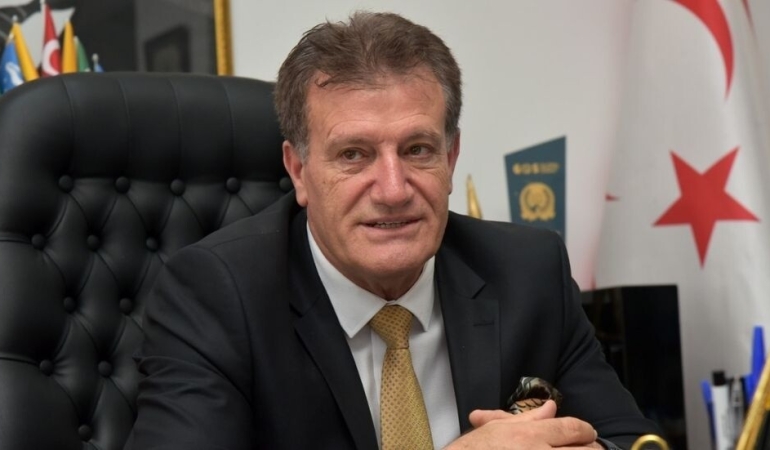 ARIKLI’DAN “ORGANİZE EYLEM” SUÇLAMASI: CTP’Lİ VEKİLLER MECLİS’E EYLEMCİ YÖNLENDİRİYOR