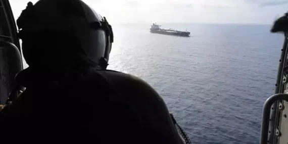 CENTCOM, ABD’nin İran limanlarına ablukası nedeniyle 37 gemiyi geri döndürdüğünü açıkladı