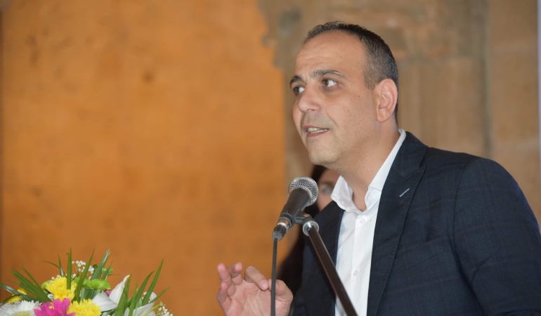 HARMANCI: “TEK YOL İSTİFA YA DA ERKEN SEÇİM”