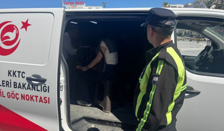 İÇİŞLERİ BAKANLIĞI: “DÜZENSİZ GÖÇE GEÇİT YOK”