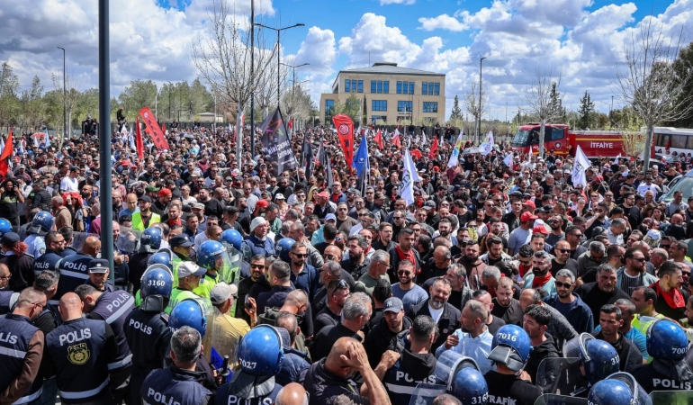GENEL GREV ASKIYA ALINDI: SENDİKALARDAN HÜKÜMETE SERT UYARI!