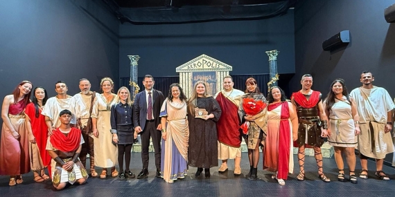 ÇATALKÖY’DE SANATIN BİRLEŞTİRİCİ GÜCÜ SAHNEYE YANSIDI