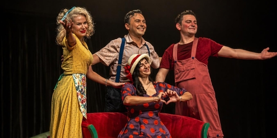 Beşparmaklar Tiyatro Festivali kapsamında “Hayır Hayır Hayır” oyunu minik izleyicilerle buluştu