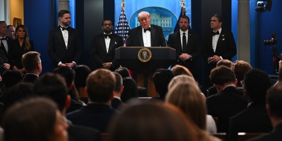 AB ve NATO’dan Beyaz Saray Muhabirleri Derneği yemeğindeki silahlı saldırıya tepki