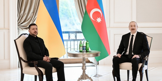 Aliyev ve Zelenskiy Azerbaycan’ın Gebele şehrinde görüştü