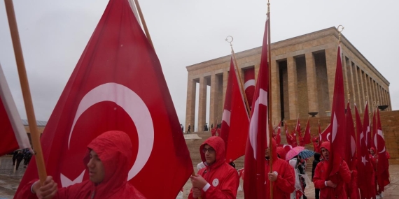 Devlet erkanı Anıtkabir’i ziyaret etti