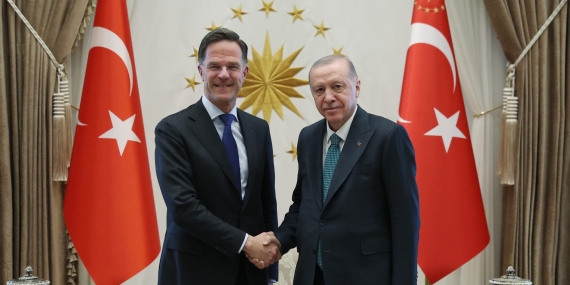 Erdoğan, Rutte ile görüştü