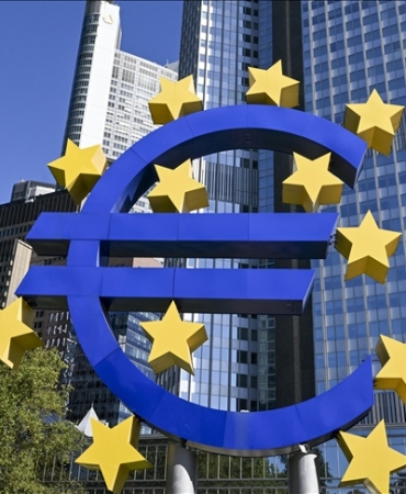euro-bolgesinde-bankalar-ilk-ceyrekte-kredi-musluklarini-kisti.jpeg