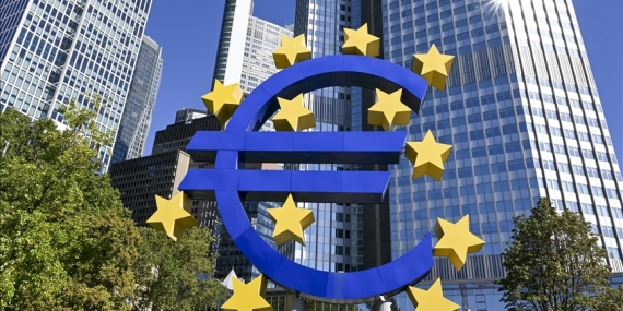 Euro Bölgesi’nde bankalar ilk çeyrekte kredi musluklarını kıstı