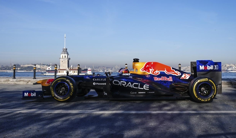 formula-1-2456345.jpg