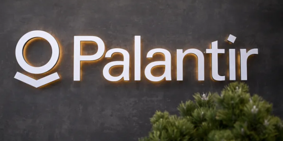 İngiltere’de 200 binden fazla kişi, hükümete Palantir şirketiyle bağları kesme çağrısı yaptı