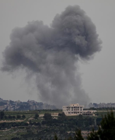 israil-ateskese-ragmen-lubnanin-dogusundaki-bekaa-vadisine-hava-saldirilari-baslattigini-duyurdu.jpe