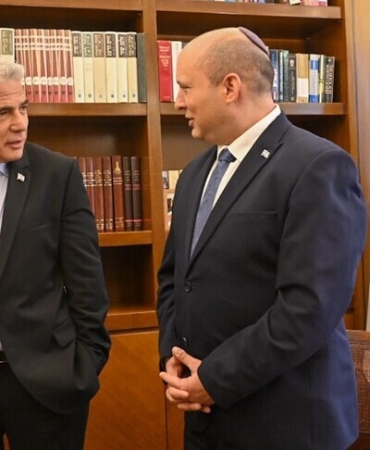 israilde-bennett-ve-lapidin-yeni-kurdugu-partinin-netanyahusuz-hukumet-kurabilecegi-belirtiliyor.jpe