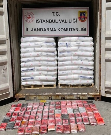 istanbulda-106-kilogram-kokain-ele-gecirildi.jpeg
